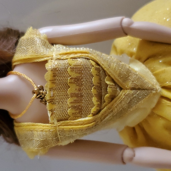 Disney's Belle Live Action Barbie Doll Disney Store Beauty and the Beast - Picture 3 of 16